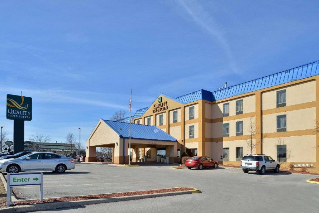 Quality Inn & Suites Jefferson City Extérieur photo
